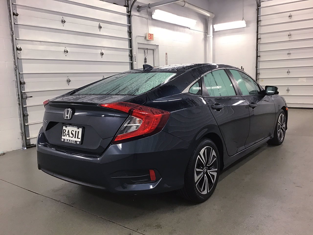 Pre-Owned 2017 Honda Civic EX-T FWD 4dr Car