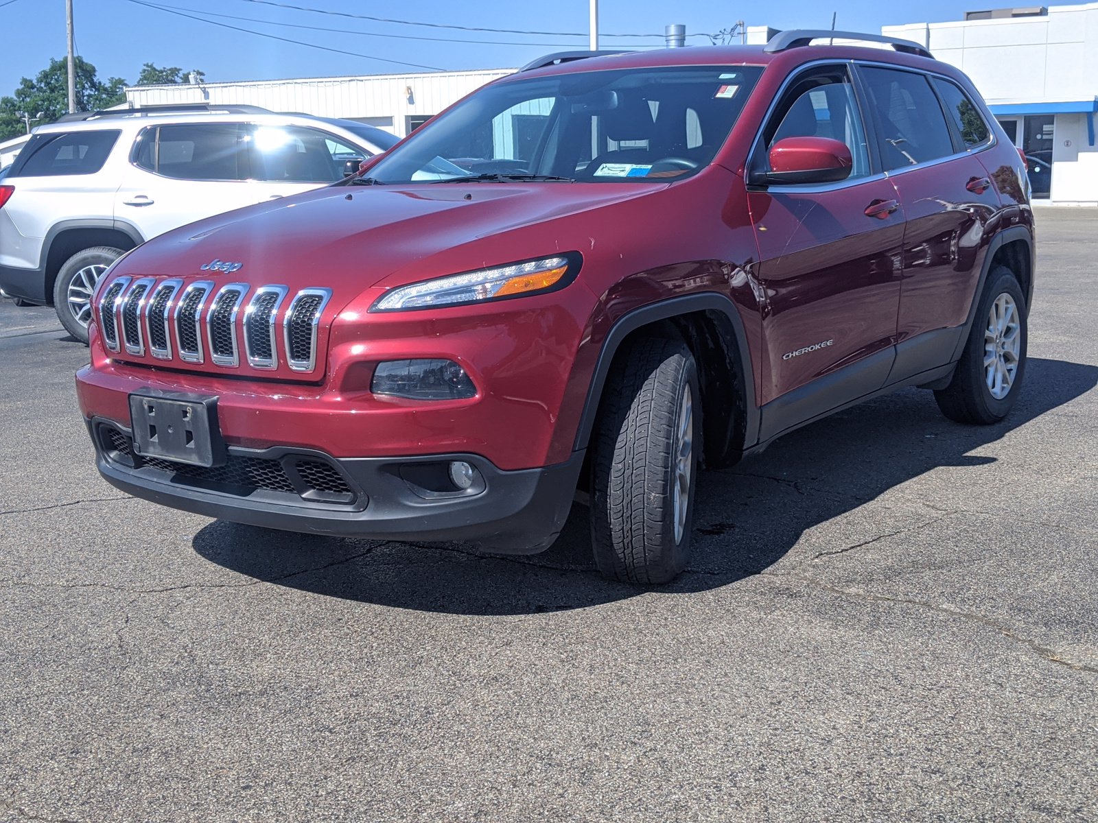 Pre Owned 2016 Jeep Cherokee Latitude 4WD