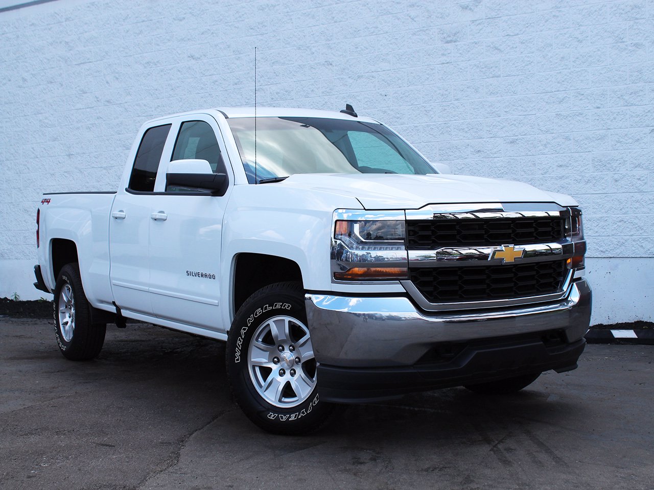 Pre-Owned 2019 Chevrolet Silverado 1500 LD LT Extended Cab Pickup in ...