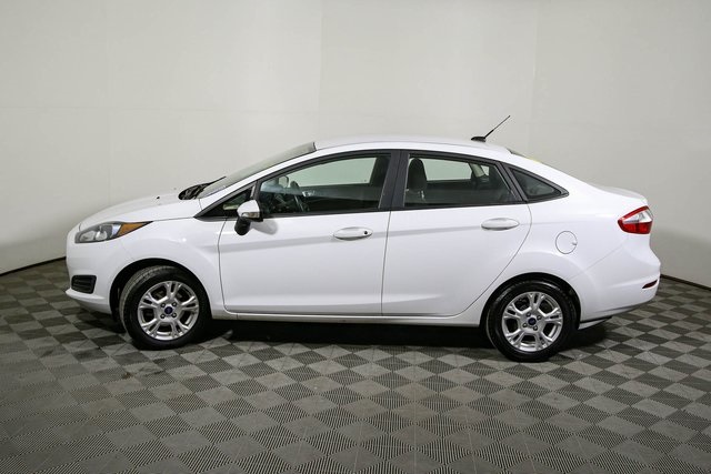 Pre-Owned 2016 Ford Fiesta SE 4D Sedan in Buffalo #R4823A | Basil